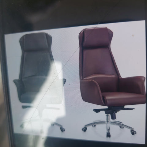 HIGH EXECUTIVE CHAIR